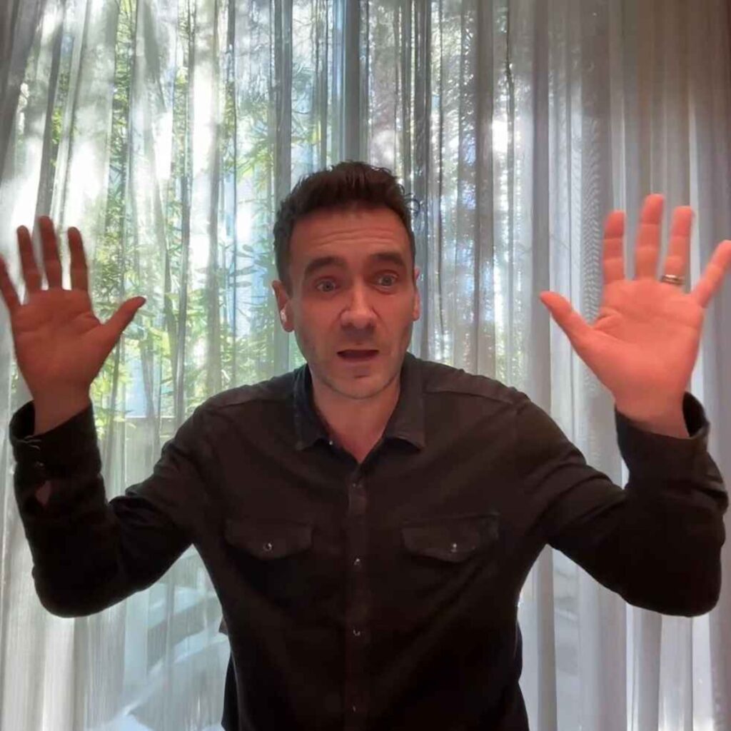 Episode artwork for Ep 59: The Pub w/ Allan Hawco